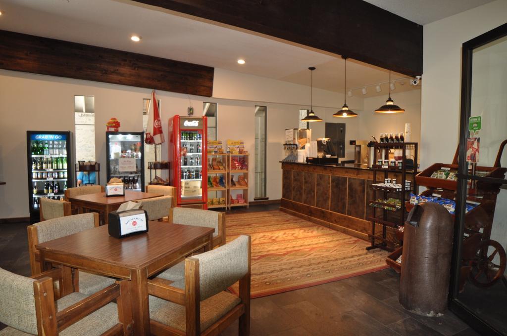 Monarch Mountain Lodge Bagian luar foto